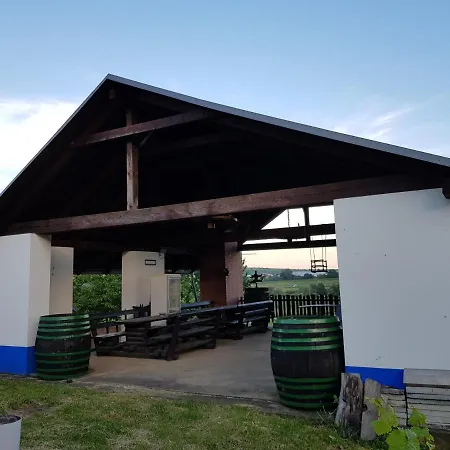 Vakantiehuis Vinny Sklep Kravi Hora *