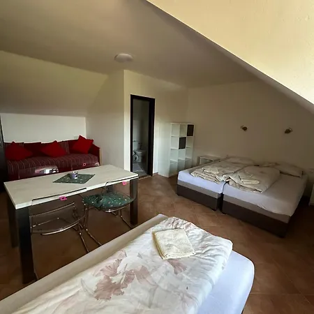 Vakantiehuis Vinny Sklep Kravi Hora Bořetice